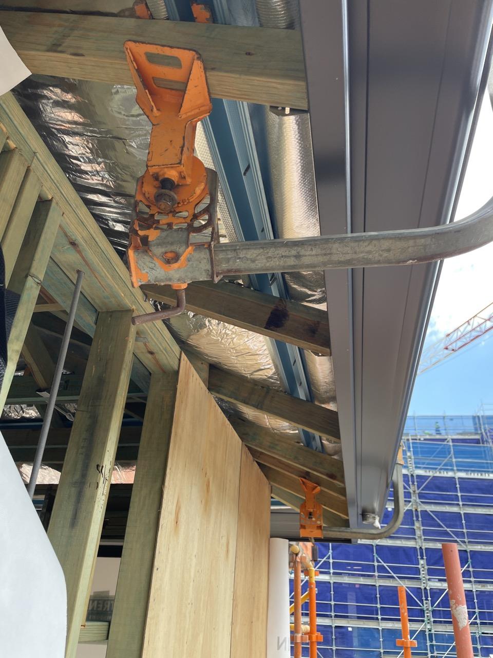 Have clamps been attached to steel frame studs or supaloc trusses? N/A