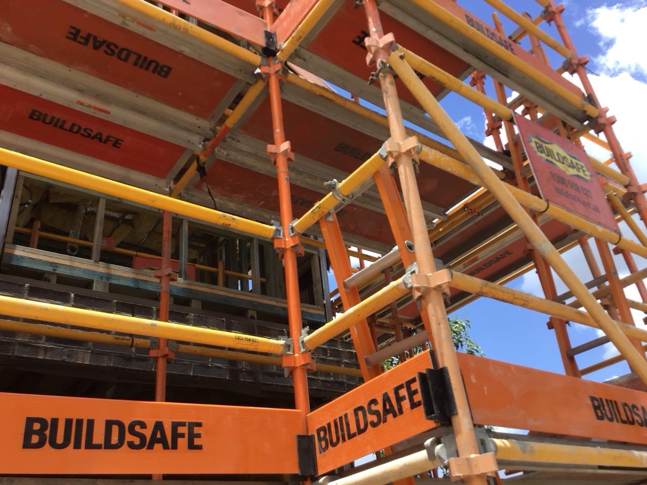 Is the scaffold over 4m