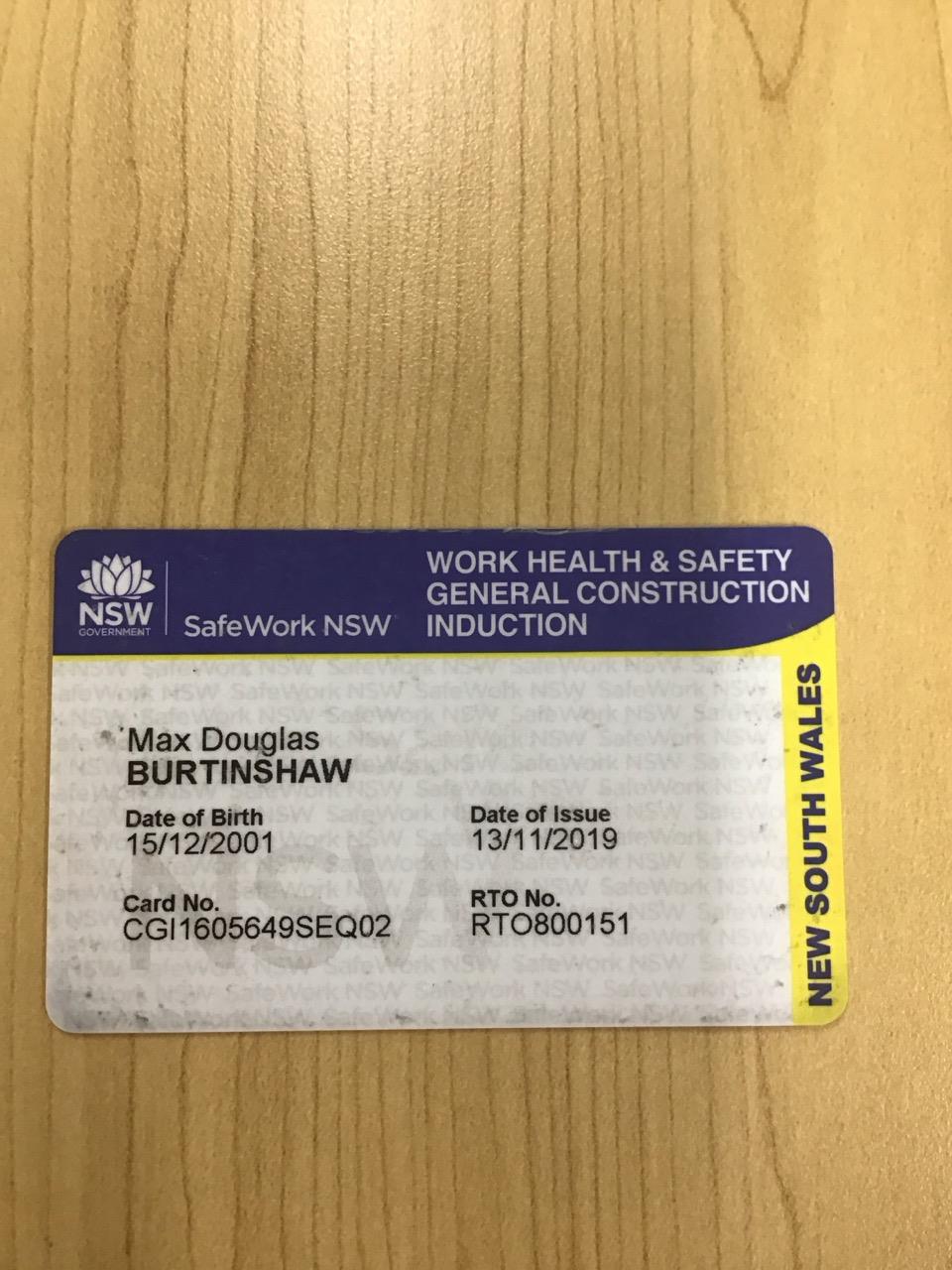 Do you have a valid unrestricted Drivers Licence?