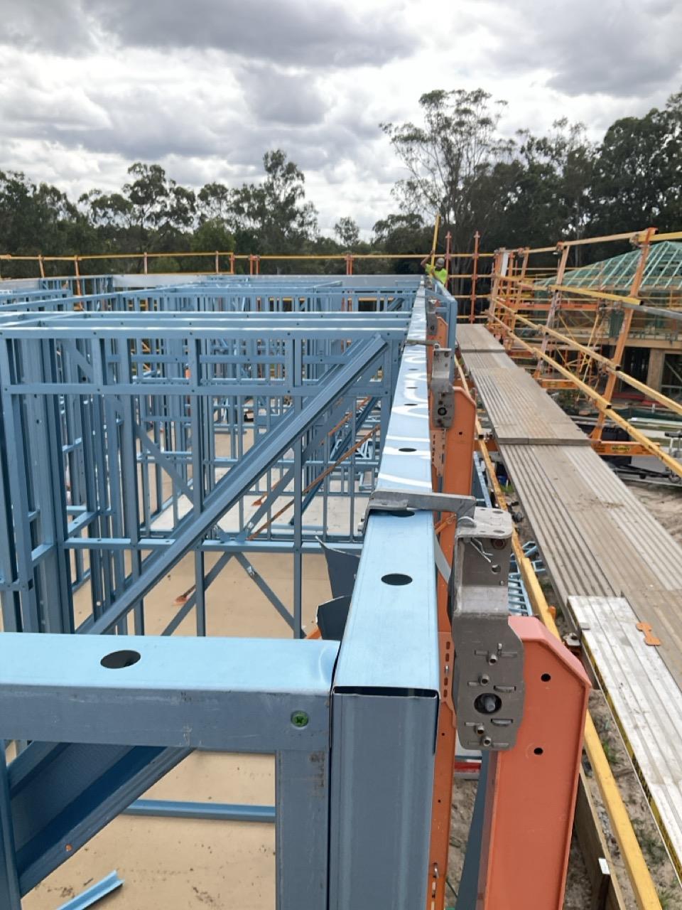 Handover - Hang-on Platform
