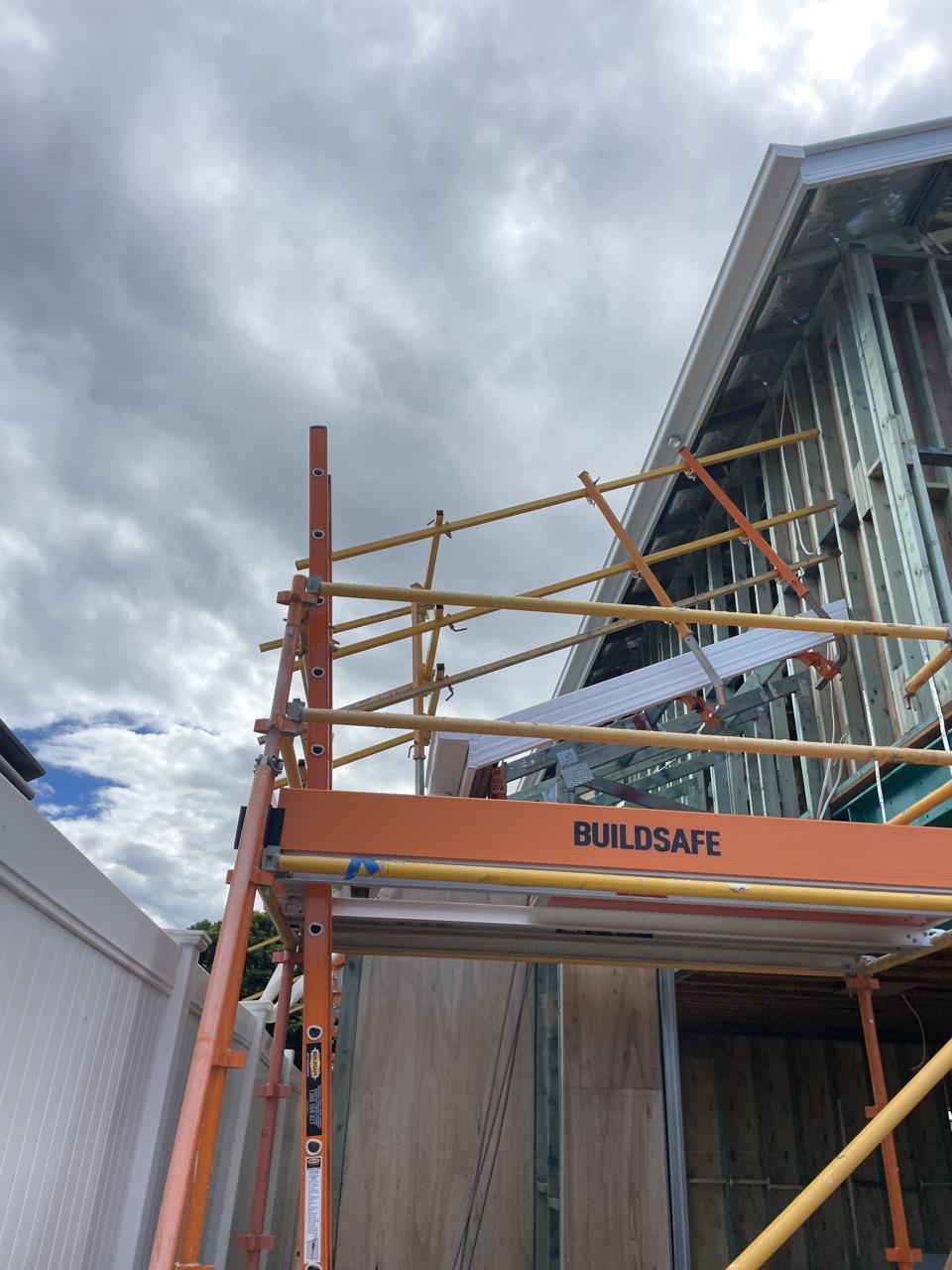 4x balcony droppers, 6 sets of 3 and 2m rails