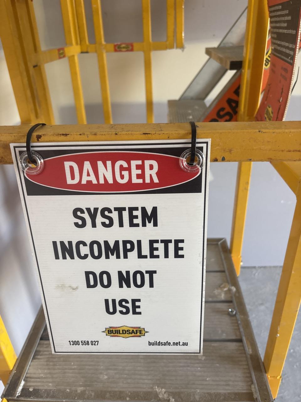 What gear is required to complete the job? 18x 1m12x 2mA com handrail2 ...
