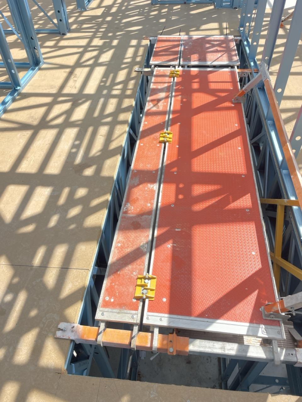 Is there a Void Platform installed with the Stairs?