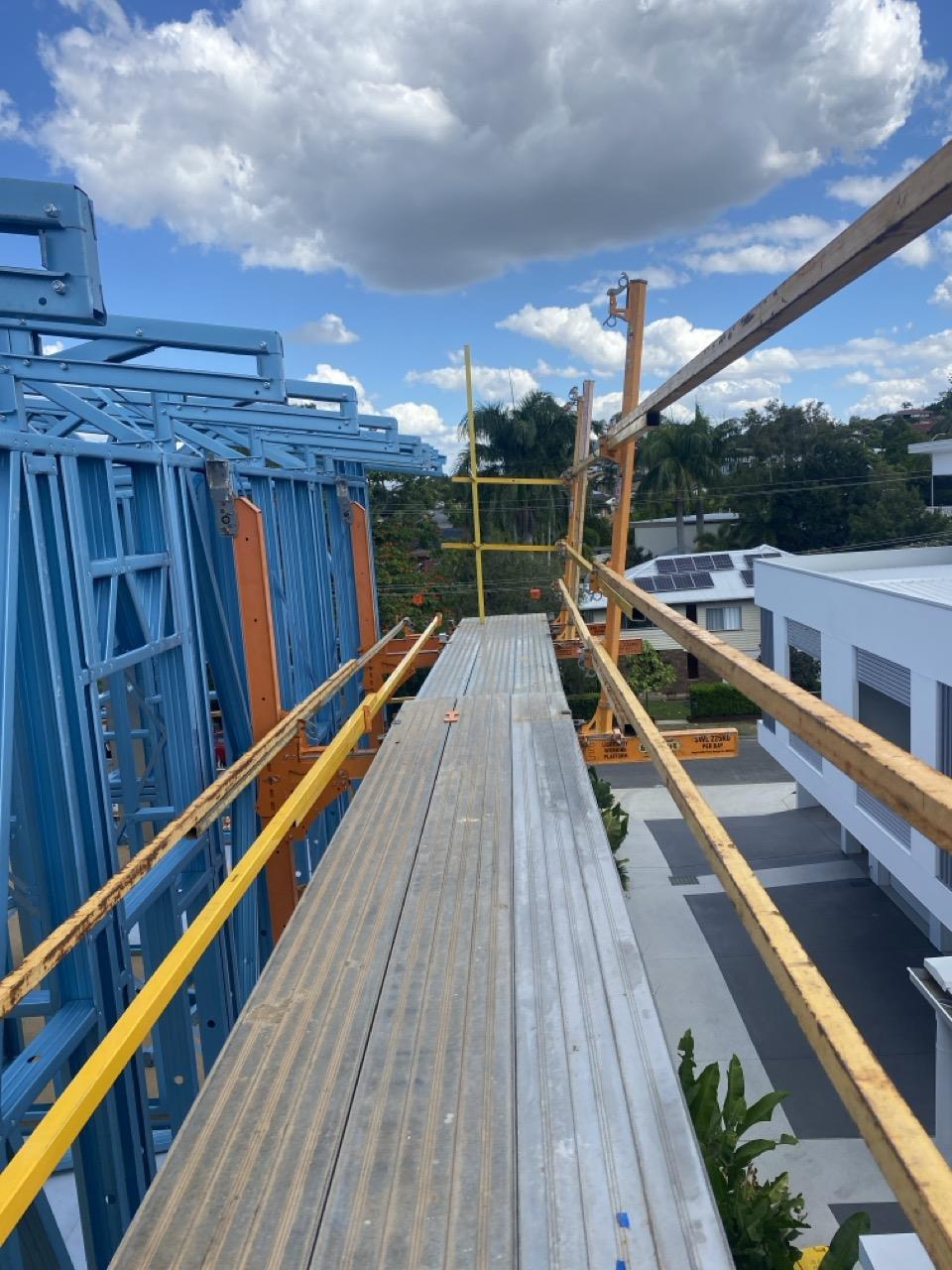 Handover - Hang-on Platform