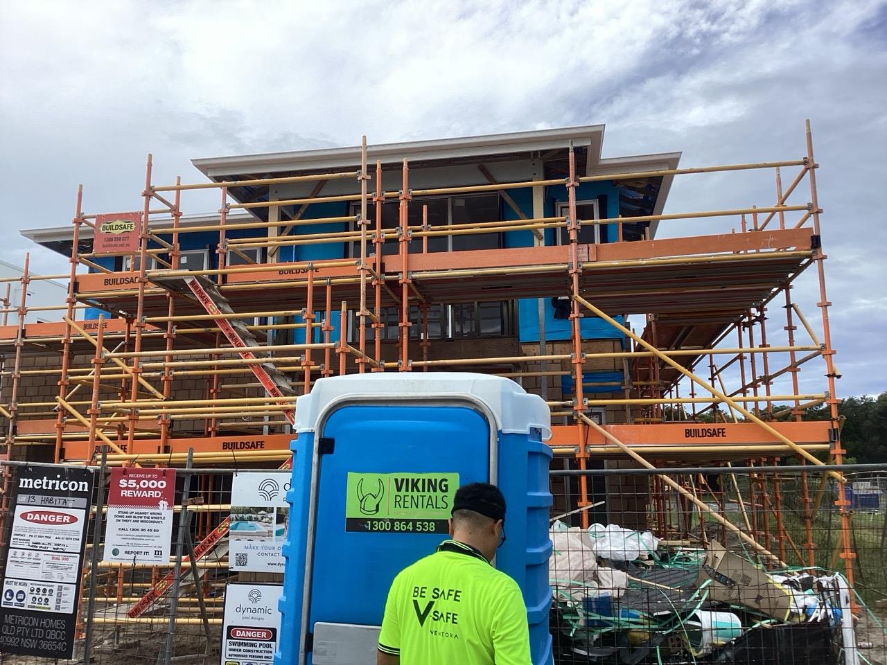 Has the roof rail been adjusted to install on roof components?
